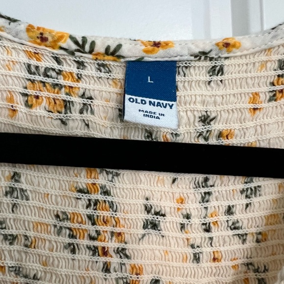 Old Navy Cream Maxi Sundress with V-Neck and Flutter Sleeves - Picture 4 of 6